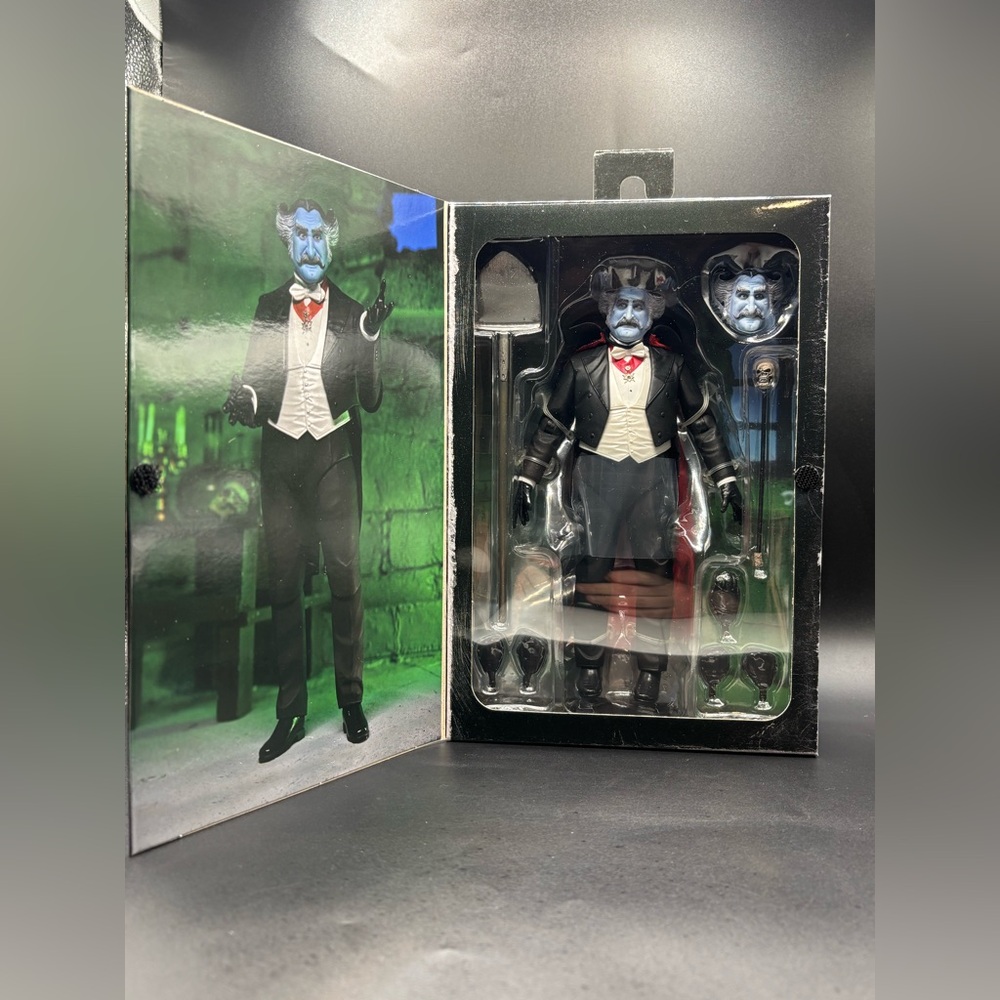 NECA The Munsters Ultimate The Count 7" Action Figure | New In Box |